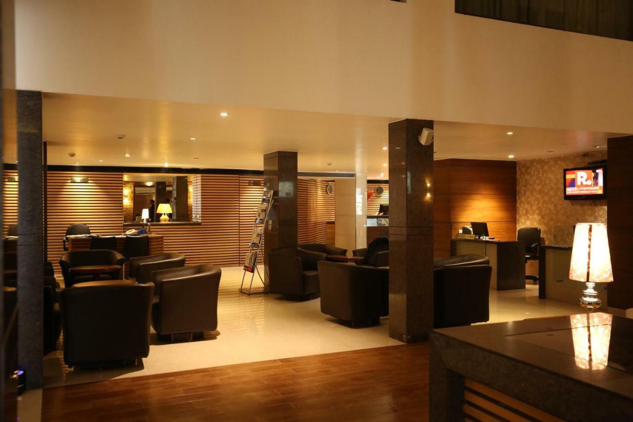Moti Mahal Hotel Mangalore Exterior photo